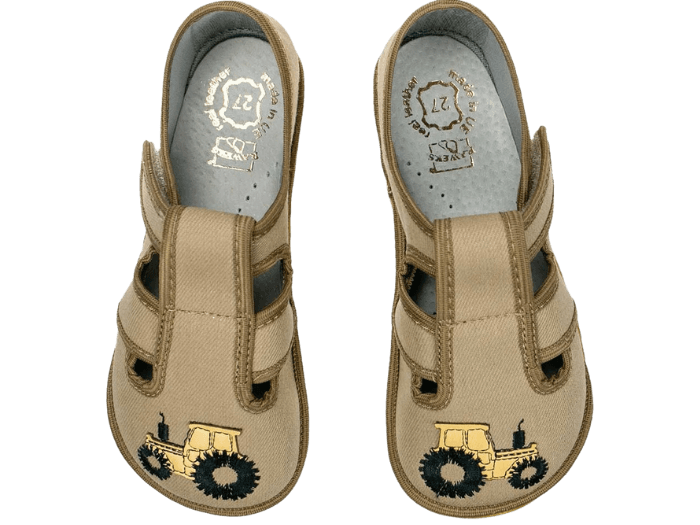 Buty chłopięce beżowe z traktorem Raweks Zuzia Z49